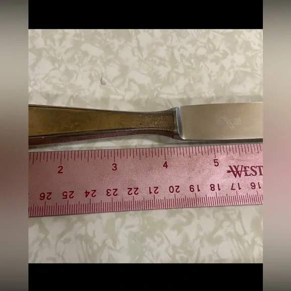 🌪️ Vintage Sterling Silver Butter Knife - Picture 3 of 9